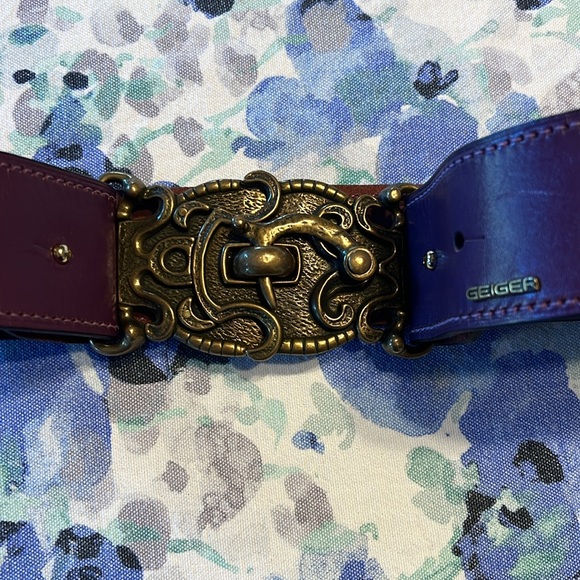 Kurt Geiger Metal Buckle Hook Closure Leather Belt Size Small Size 36 - Picture 10 of 10